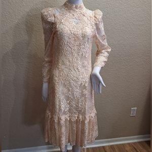 Vintage Cache by Bari Protas 2 PC. Peach Lace overlay Dress.